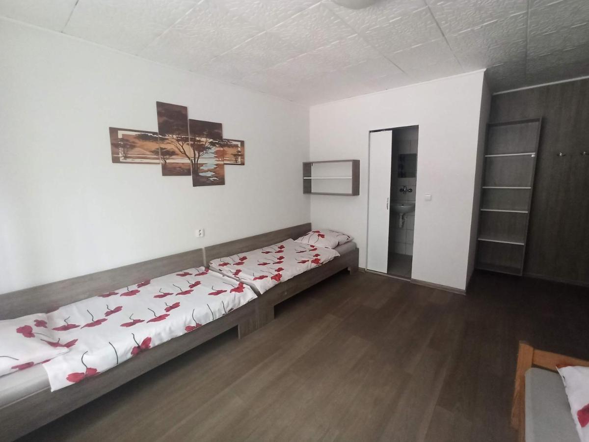 Motel Sofer Volkovce Eksteriør bilde